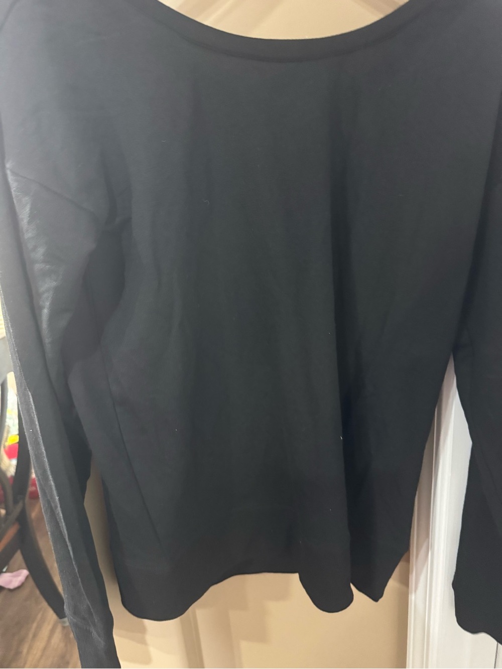 Daisy Fuentes Top Black Women Size S Chris cross Back (CL-4)